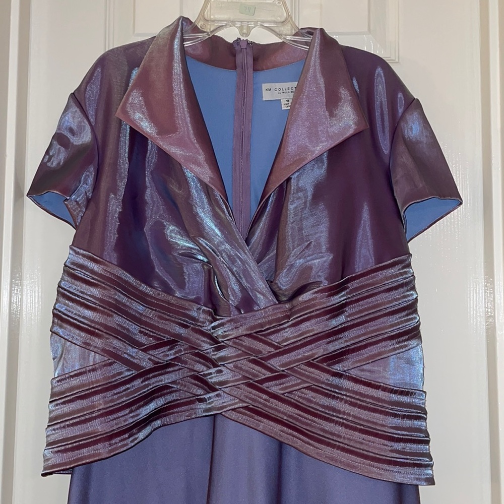 Elegant Iridescent Lavender‎ Size 18 Dress